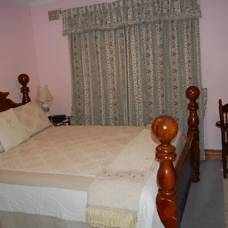 Acorn House Bed & Breakfast Galway