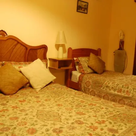 Acorn House 4* Galway