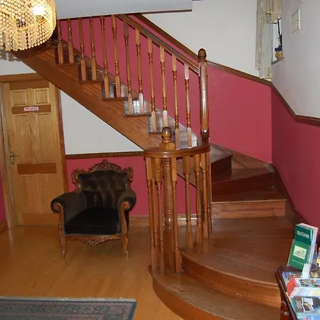Acorn House 4* Galway