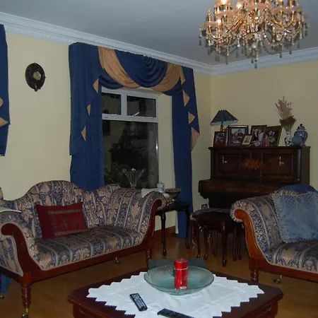 Nocleg ze śniadaniem Acorn House 4*